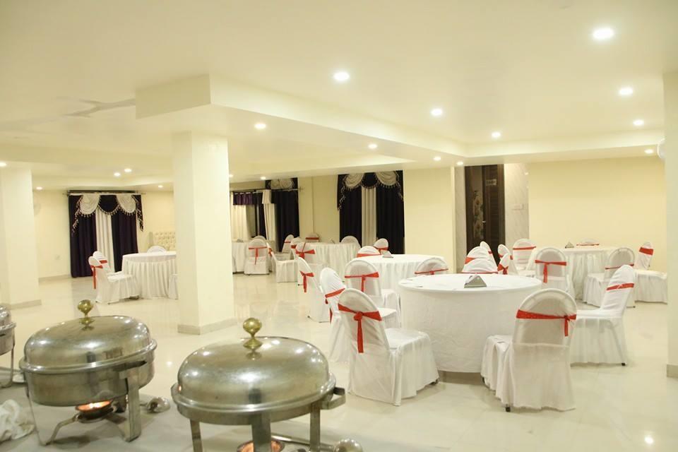 The Grand Orion Hotel Chinhat Eksteriør billede